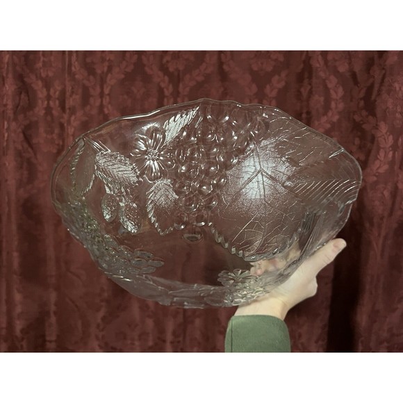 Studio Nova by Mikasa "CRYSTAL BERRIES" Large Oval Fruit Serving BOWL 14” - Picture 2 of 10